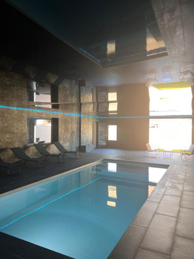 Villa 400M2 Piscine Interieure Tres Calme Агд Экстерьер фото